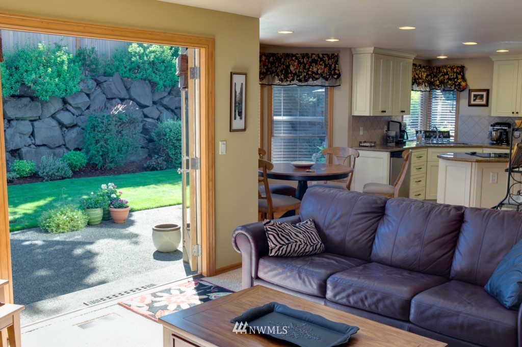 23921 21st Drive Southeast Bothell, WA 98021 - Photo 7 of 25