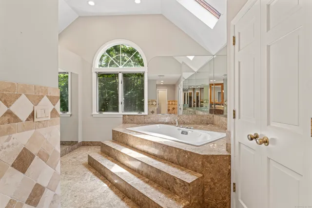 $7,800 | 501 Woodbine Road, Stamford, CT 06903