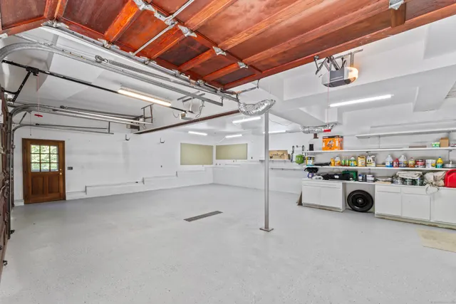 $7,800 | 501 Woodbine Road, Stamford, CT 06903