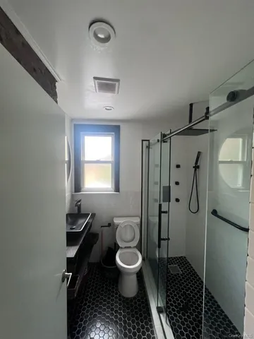 $3,250 | 3940 Hill Avenue, Unit 2 | Edenwald