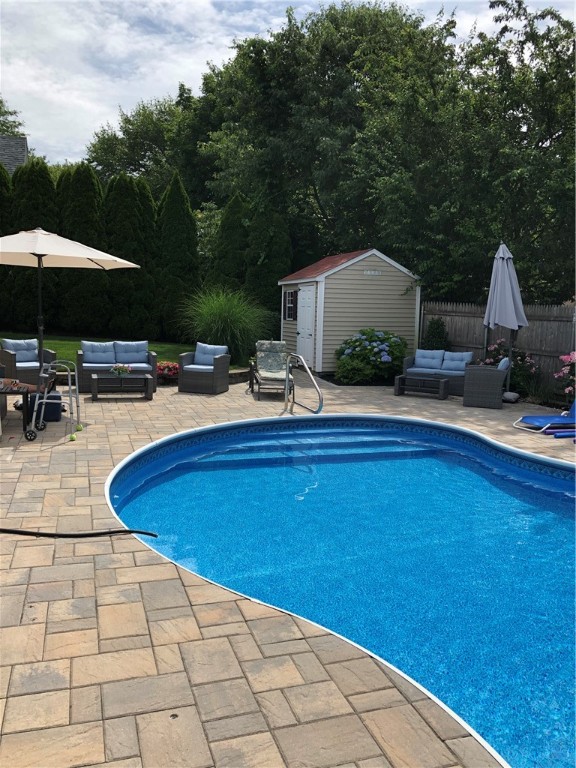 12 Greylock Road Bristol, RI 02809 - Photo 33 of 44