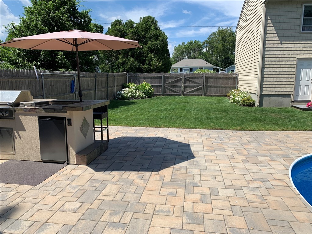 12 Greylock Road Bristol, RI 02809 - Photo 34 of 44