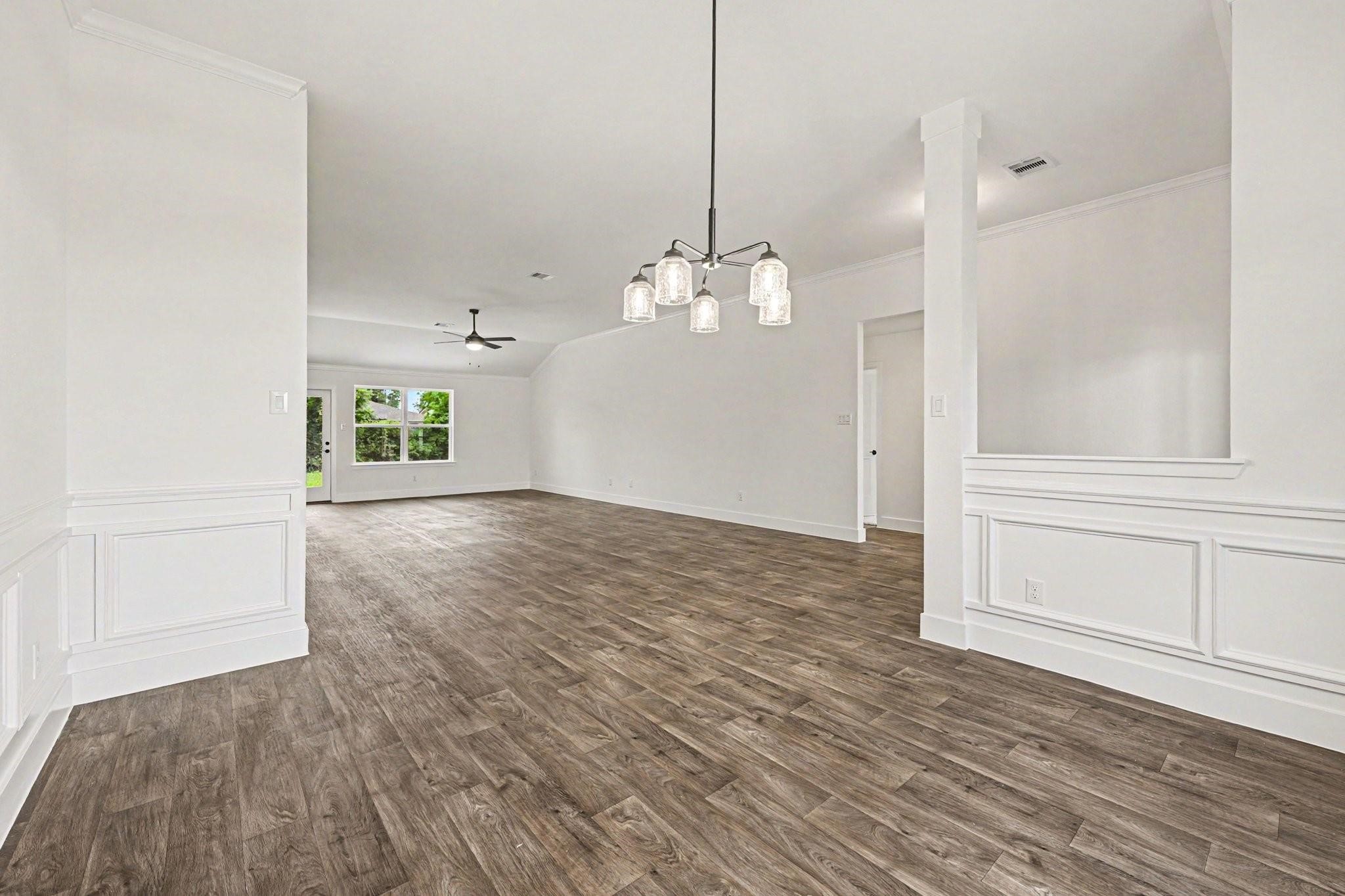 9 Keystone Court Angleton, TX 77515 - Photo 11 of 22