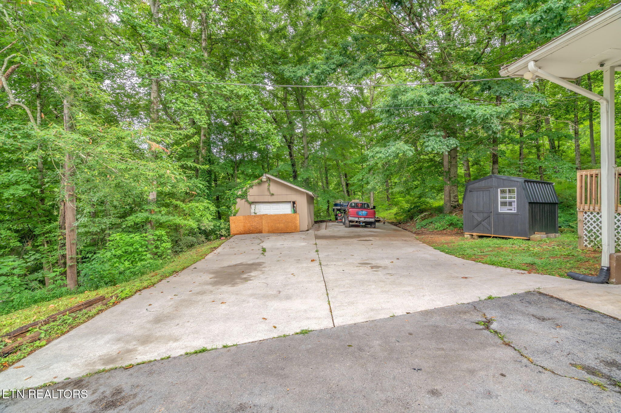 1386 Walker Ford Road Maynardville, TN 37807 - Photo 30 of 35
