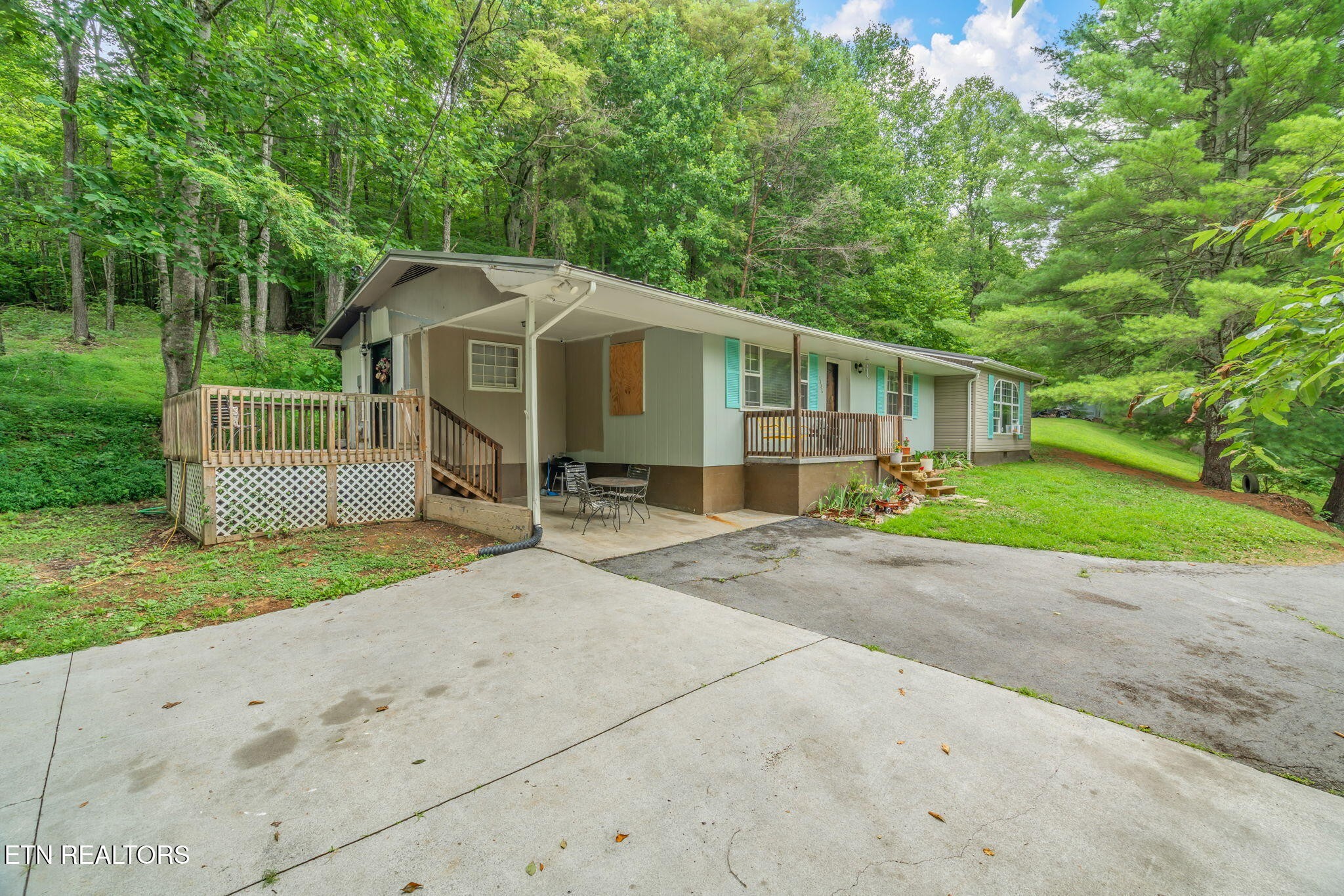 1386 Walker Ford Road Maynardville, TN 37807 - Photo 34 of 35