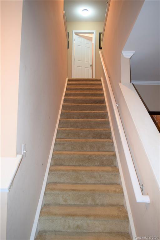 8706 Heartleaf Road Charlotte, NC 28227 - Photo 8 of 20 Gallery Image 8