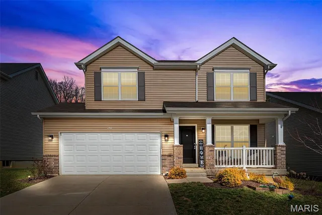 $2,500 | 757 Fox Crk Drive, Fenton, MO 63026