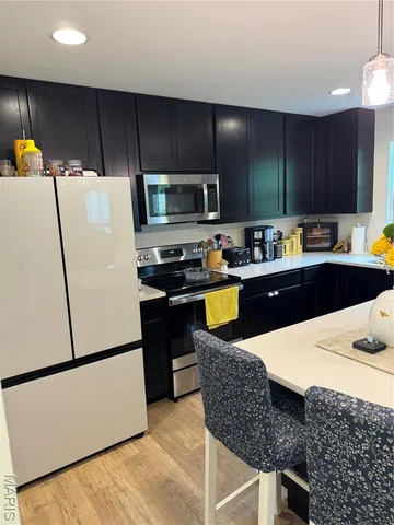 $2,500 | 757 Fox Crk Drive, Fenton, MO 63026