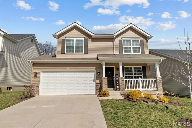 $2,500 | 757 Fox Crk Drive, Fenton, MO 63026