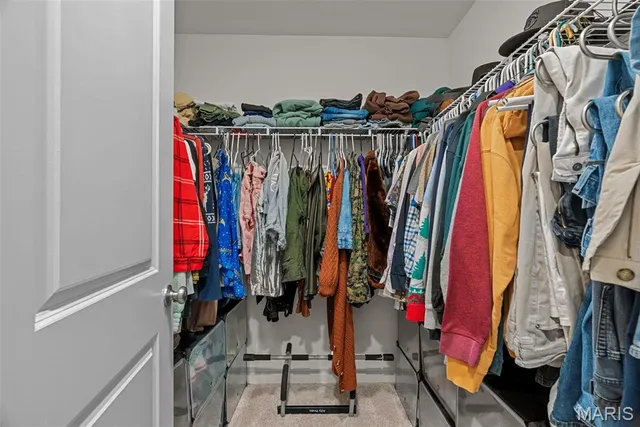 $2,500 | 757 Fox Crk Drive, Fenton, MO 63026