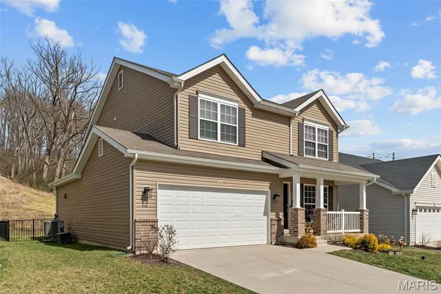 $2,500 | 757 Fox Crk Drive, Fenton, MO 63026