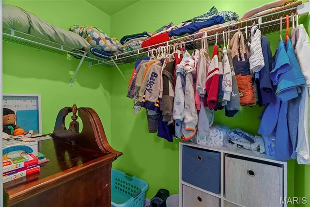 $2,500 | 757 Fox Crk Drive, Fenton, MO 63026