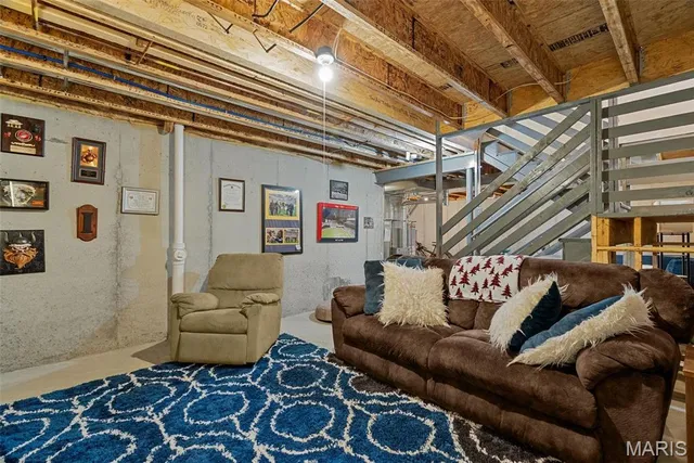 $2,500 | 757 Fox Crk Drive, Fenton, MO 63026