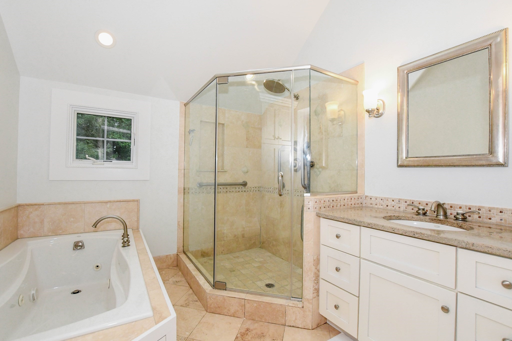 223 Converse Road Marion, MA 02738 - Photo 16 of 25 Gallery Image 16