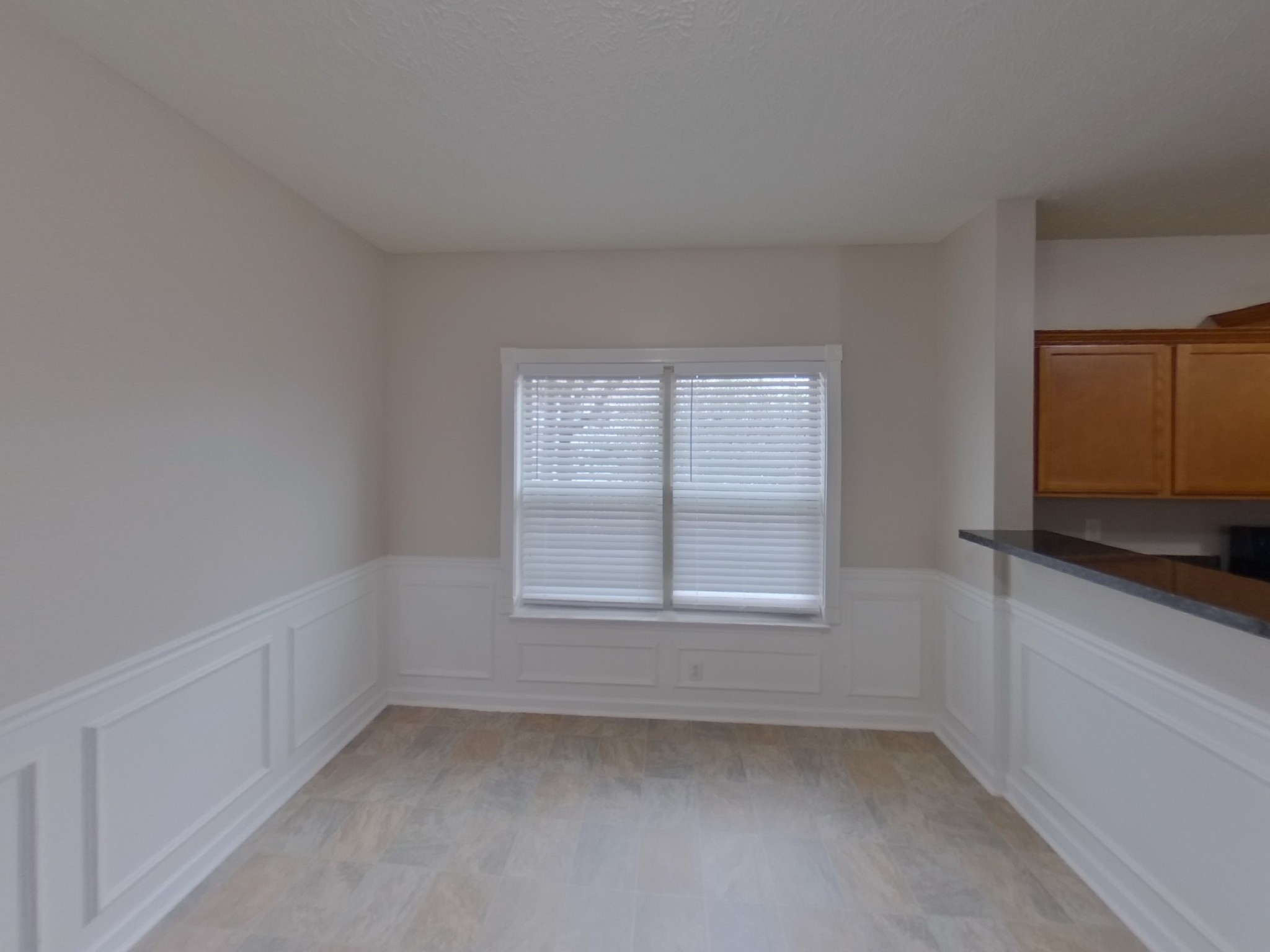 1712 Colyn Avenue Murfreesboro, TN 37128 - Photo 4 of 18 an empty room with a window