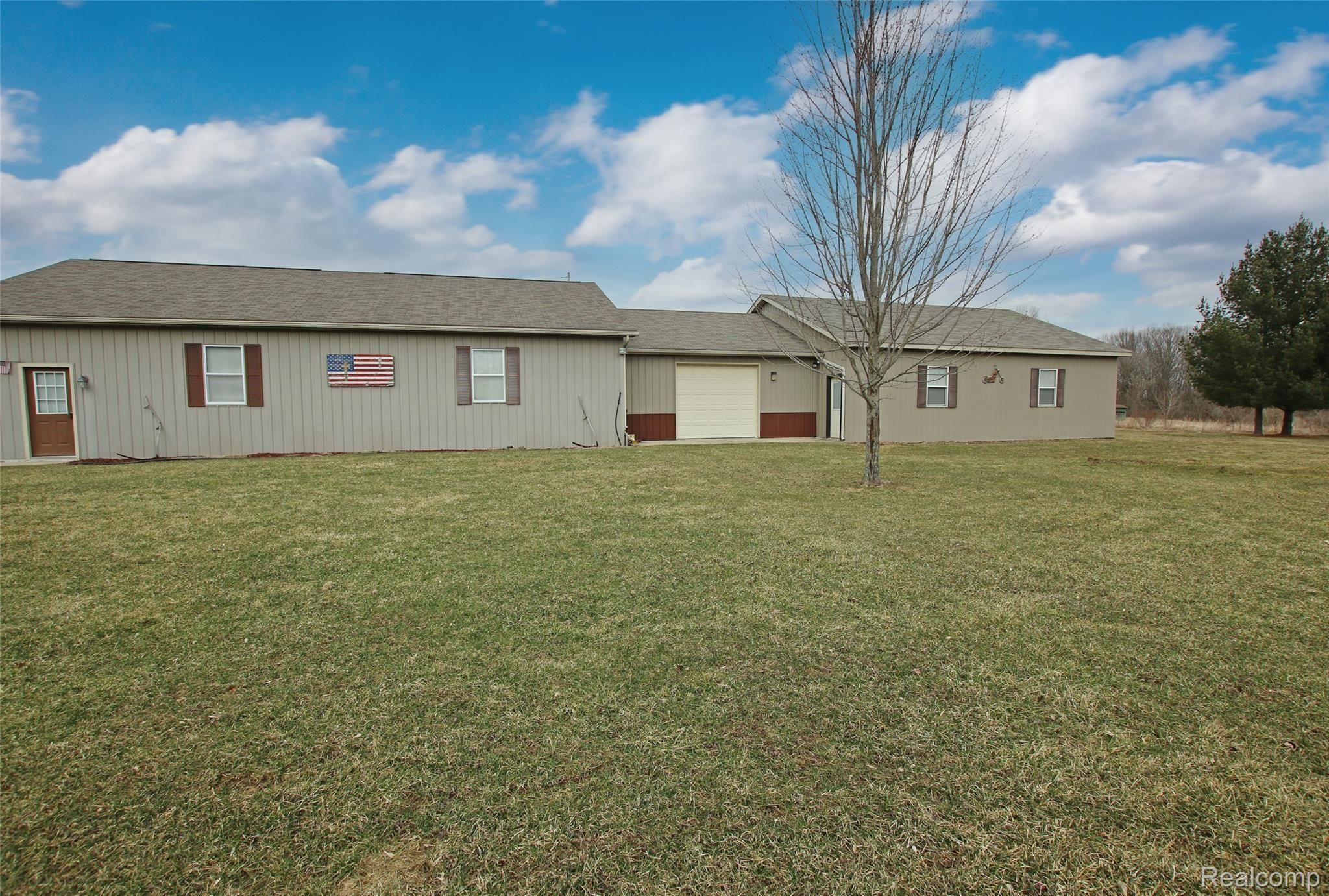 7037 Dutch Road Goodrich, MI 48438 - Photo 76 of 93 76) Polr Barn.jpg
