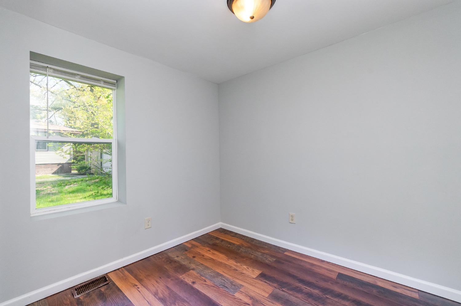 2571 Hamstrom Road Portage, IN 46368 - Photo 13 of 21 1500x994