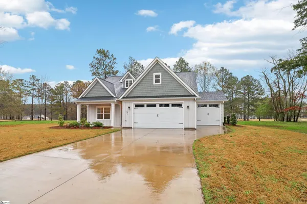 $472,000 | 401 Grand Harbor Boulevard, Ninety Six, SC 29666