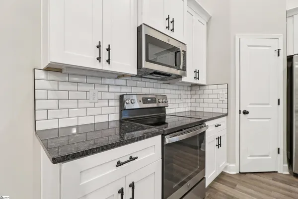 $472,000 | 401 Grand Harbor Boulevard, Ninety Six, SC 29666