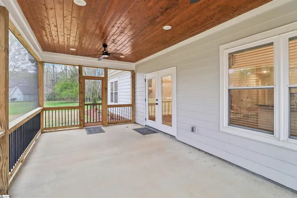 $472,000 | 401 Grand Harbor Boulevard, Ninety Six, SC 29666