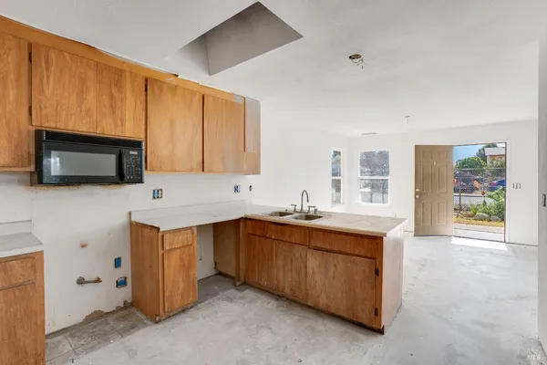 $295,000 | 1210 Capitol Street, Vallejo, CA 94590