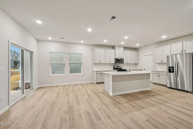 $389,000 | 1221 Whitespire Way, Zebulon, NC 27597