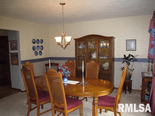 3010 Cabot Road Quincy, IL 62301 - Photo 2 of 6 Gallery Image 2