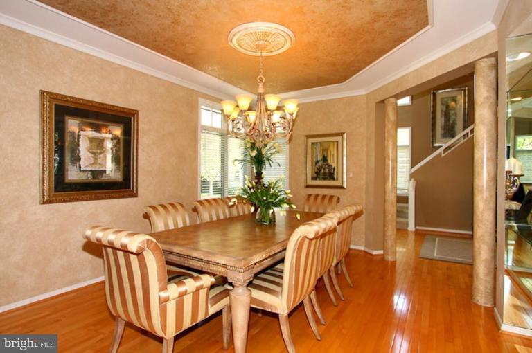 1441 Waterfront Road Reston, VA 20194 - Photo 11 of 30 a dining room with furniture and window
