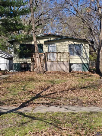 $125,000 | 107 Southwest Taylor Street, Topeka, KS 66603