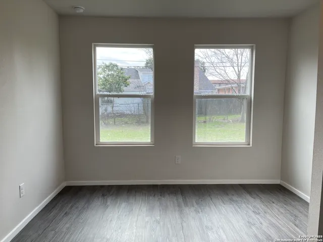 $1,495 | 130 Senisa Drive, Unit B, San Antonio, TX 78228