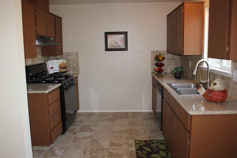 5683 South Duranzo Del Rey, CA 93616 - Photo 3 of 16 Gallery Image 3