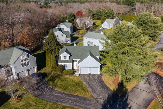 $599,900 | 7 Fox Run Road, Amherst, NH 03031