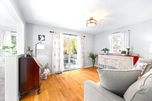 $599,900 | 7 Fox Run Road, Amherst, NH 03031