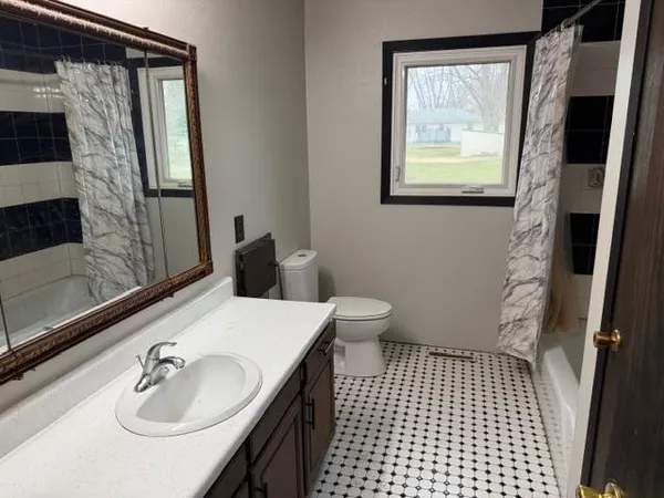 $169,900 | 447 2nd Avenue Southwest, Winnebago, MN 56098