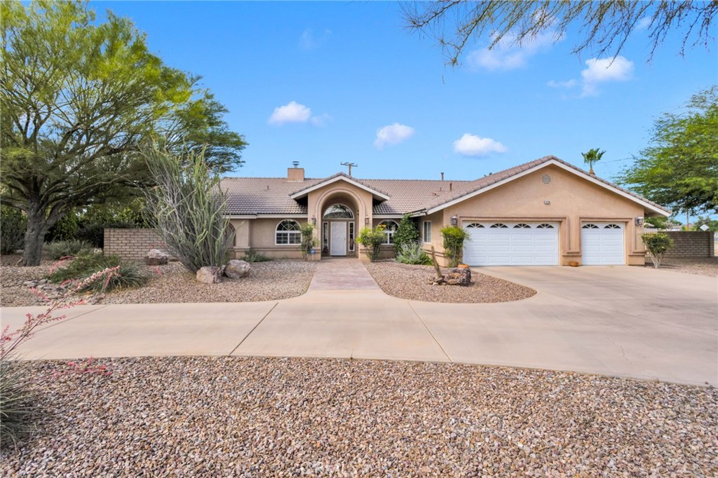 14128 Rincon Road Apple Valley, CA 92307 - Photo 1 of 53