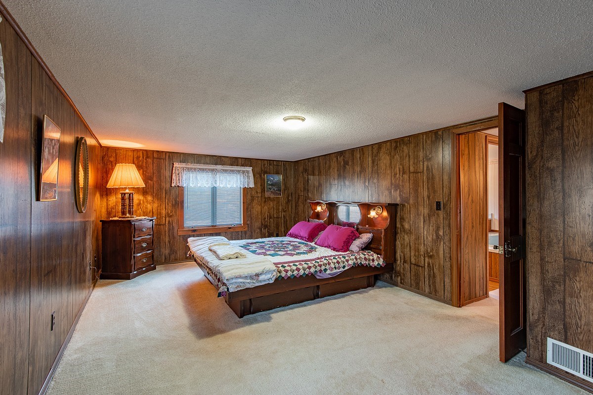 6440 West Orland Road Angola, IN 46703 - Photo 11 of 36 Gallery Image 11