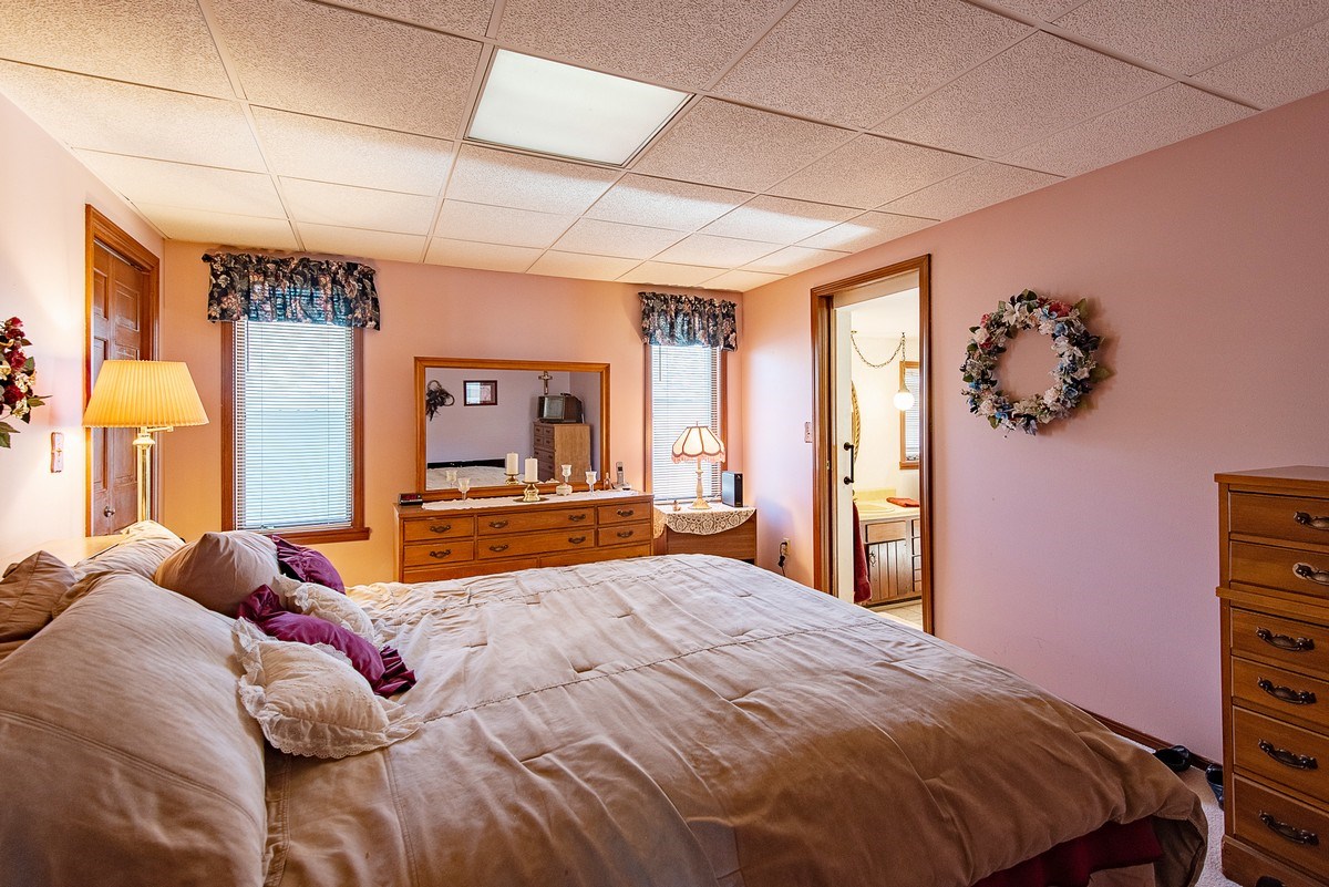 6440 West Orland Road Angola, IN 46703 - Photo 10 of 36 Gallery Image 10
