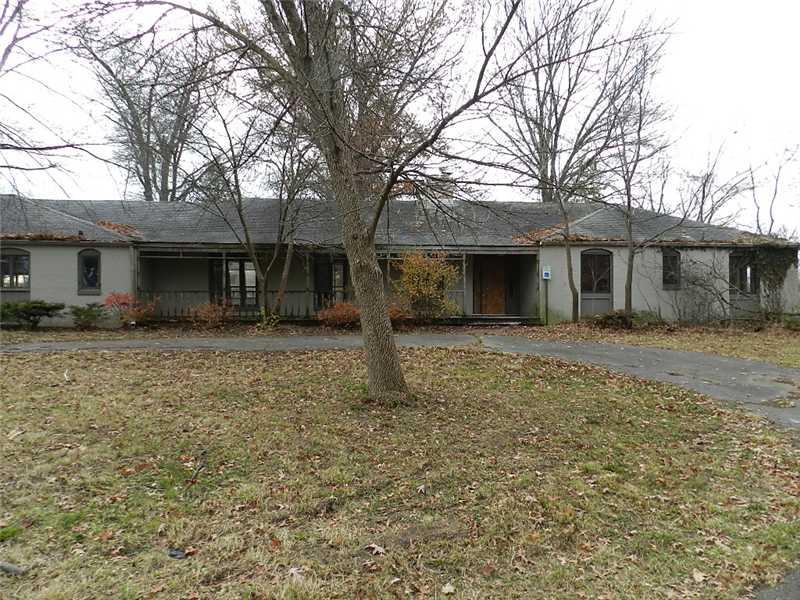 8425 Crown Point Road Indianapolis, IN 46278 - Photo 1 of 10 Gallery Image 1
