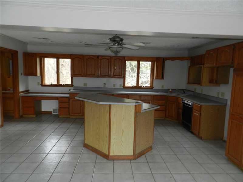 8425 Crown Point Road Indianapolis, IN 46278 - Photo 9 of 10 Gallery Image 9