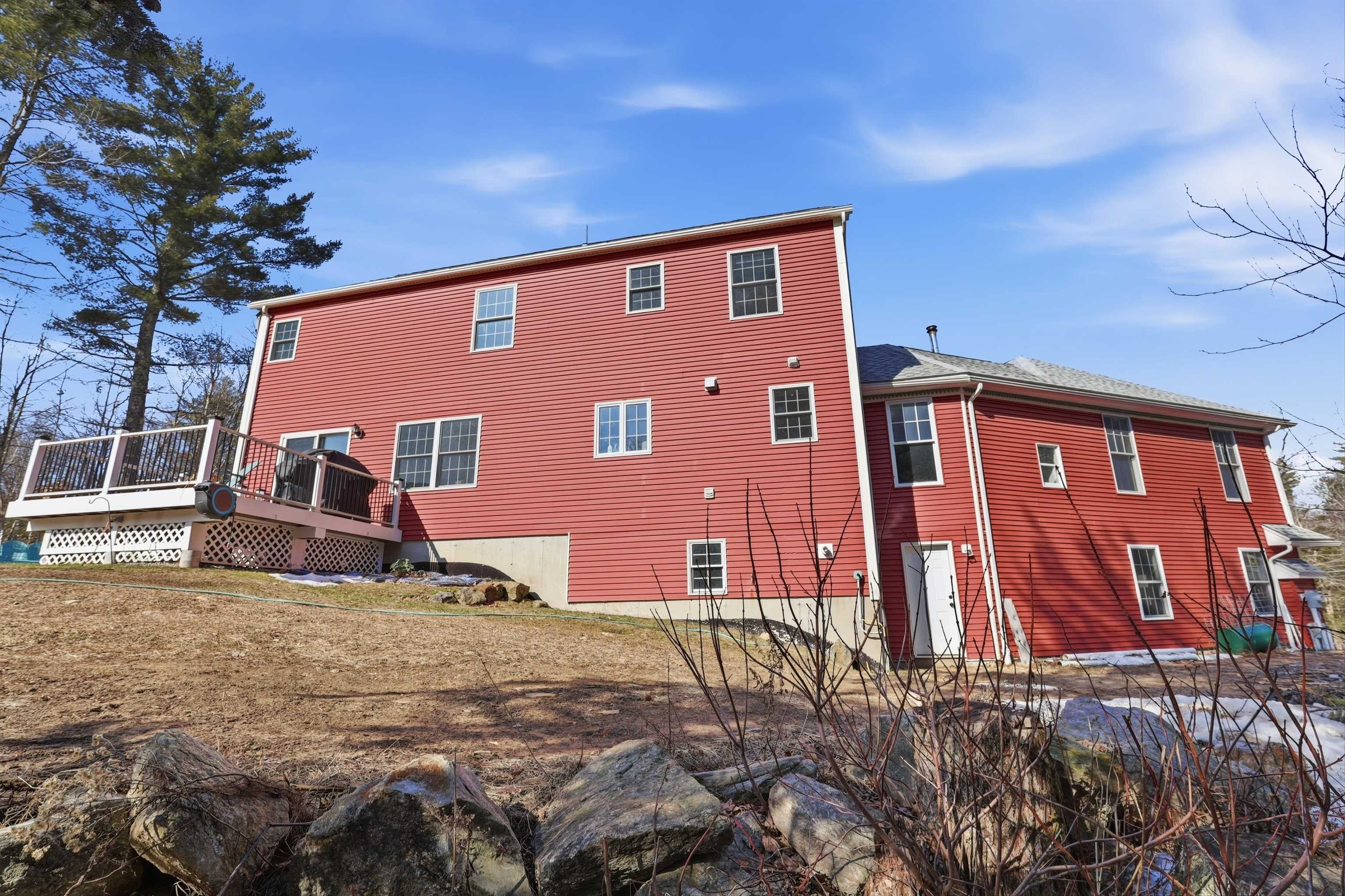 38 Range Road Epsom, NH 03234 - Photo 8 of 55