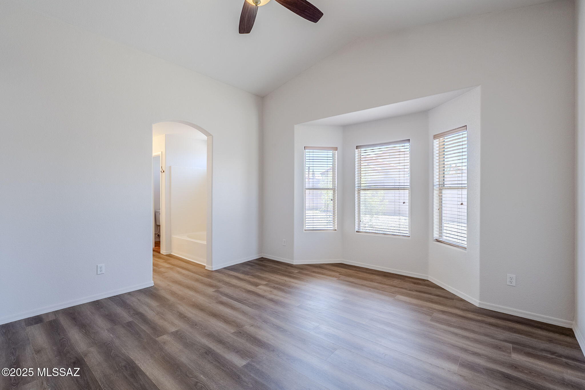 2321 Silvergate Place Tucson, AZ 85745 - Photo 13 of 45