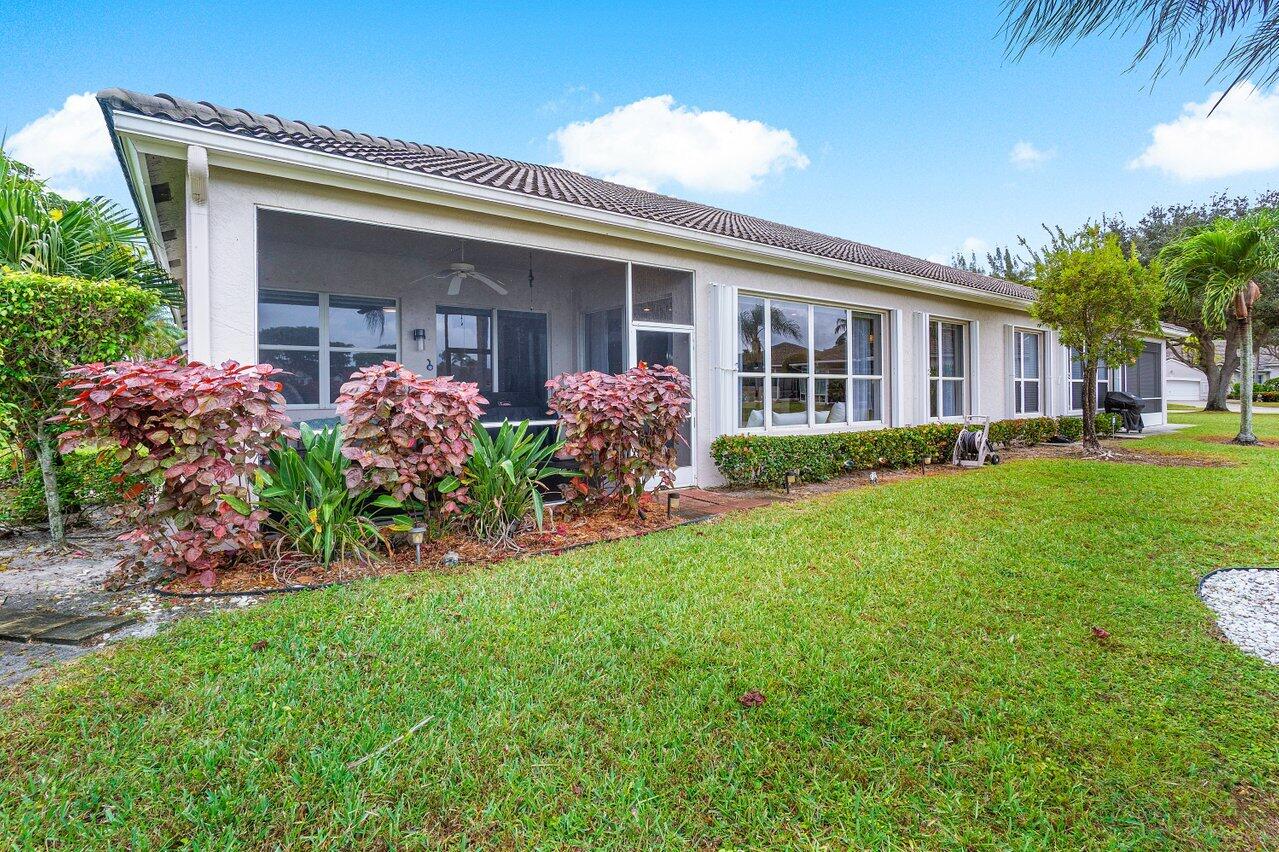 7871 Rockford Road Boynton Beach, FL 33472 - Photo 28 of 55 Rear of Home