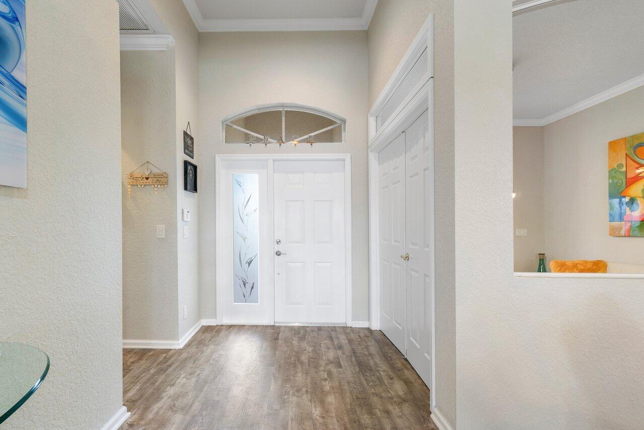 7871 Rockford Road Boynton Beach, FL 33472 - Photo 4 of 55 Foyer