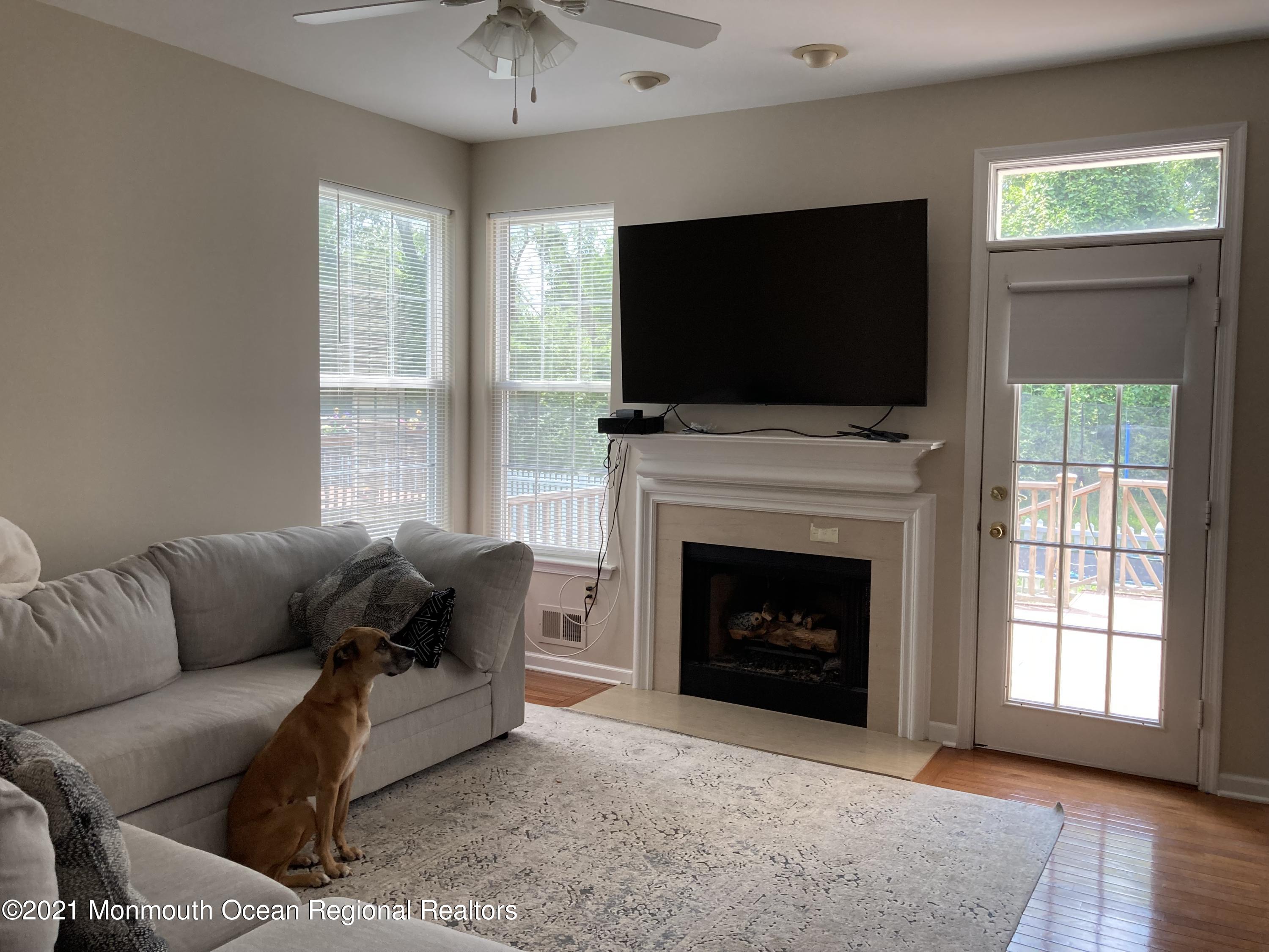 5 Raleigh Pass Colts Neck, NJ 07722 - Photo 8 of 27 family room