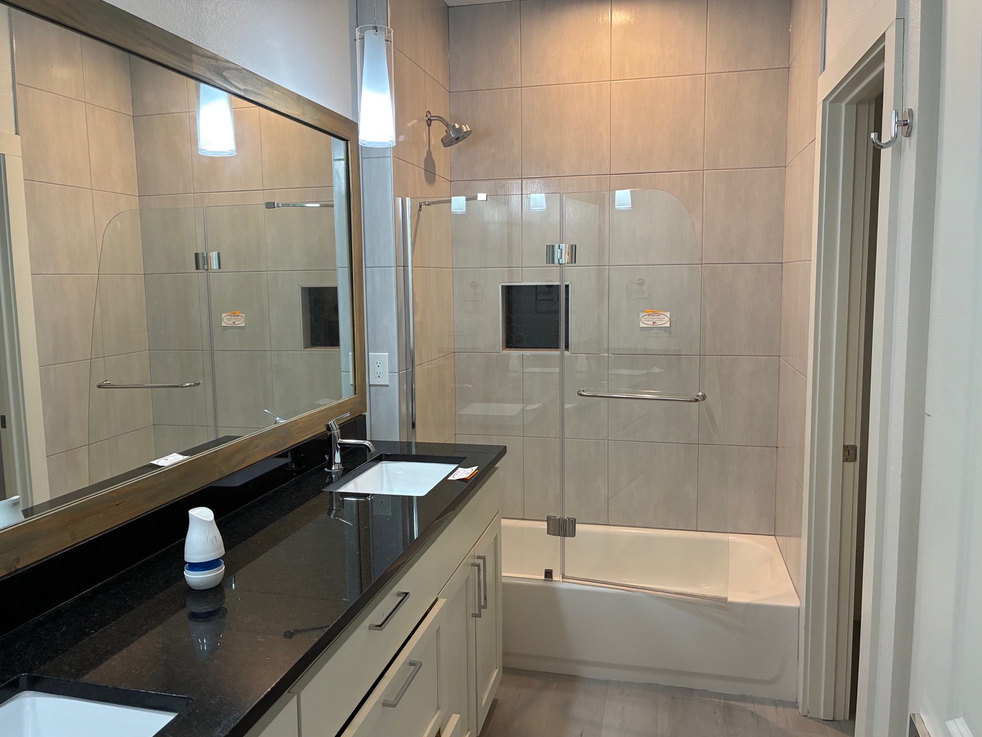 403 Summit Ridge Drive North Jonestown, TX 78645 - Photo 11 of 15 a bathroom with a bathtub and a shower