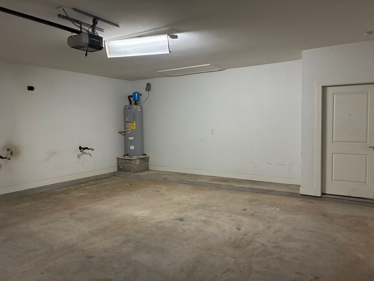 403 Summit Ridge Drive North Jonestown, TX 78645 - Photo 14 of 15 a view of empty room