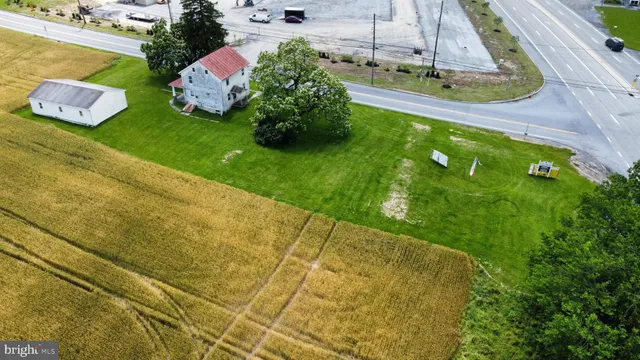 $499,900 | 2570 Sand Beach Road, Grantville, PA 17028