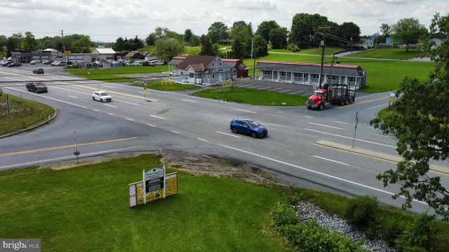 $499,900 | 2570 Sand Beach Road, Grantville, PA 17028