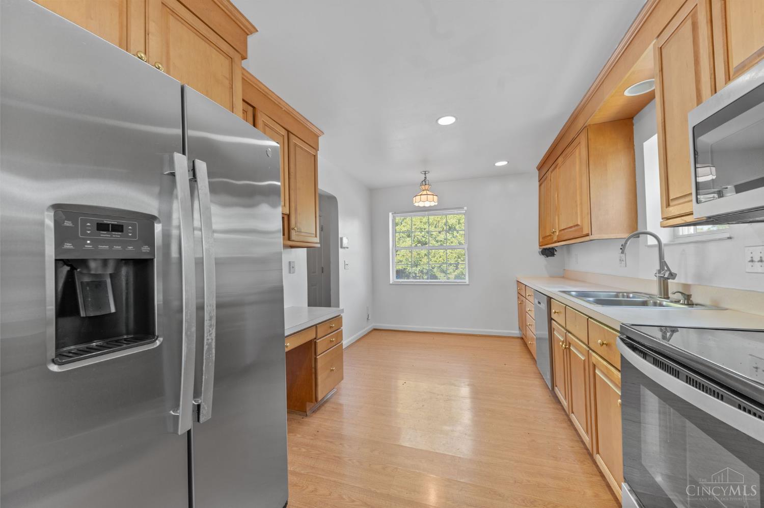 5156 Valley Ridge Road Cincinnati, OH 45247 - Photo 16 of 34 Gallery Image 16