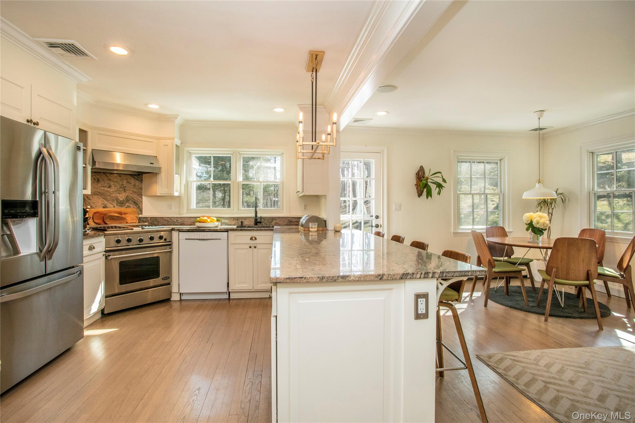 5 Hoffman Road Mount Kisco, NY 10549 - Photo 12 of 27